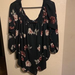 Off the shoulder Flow top